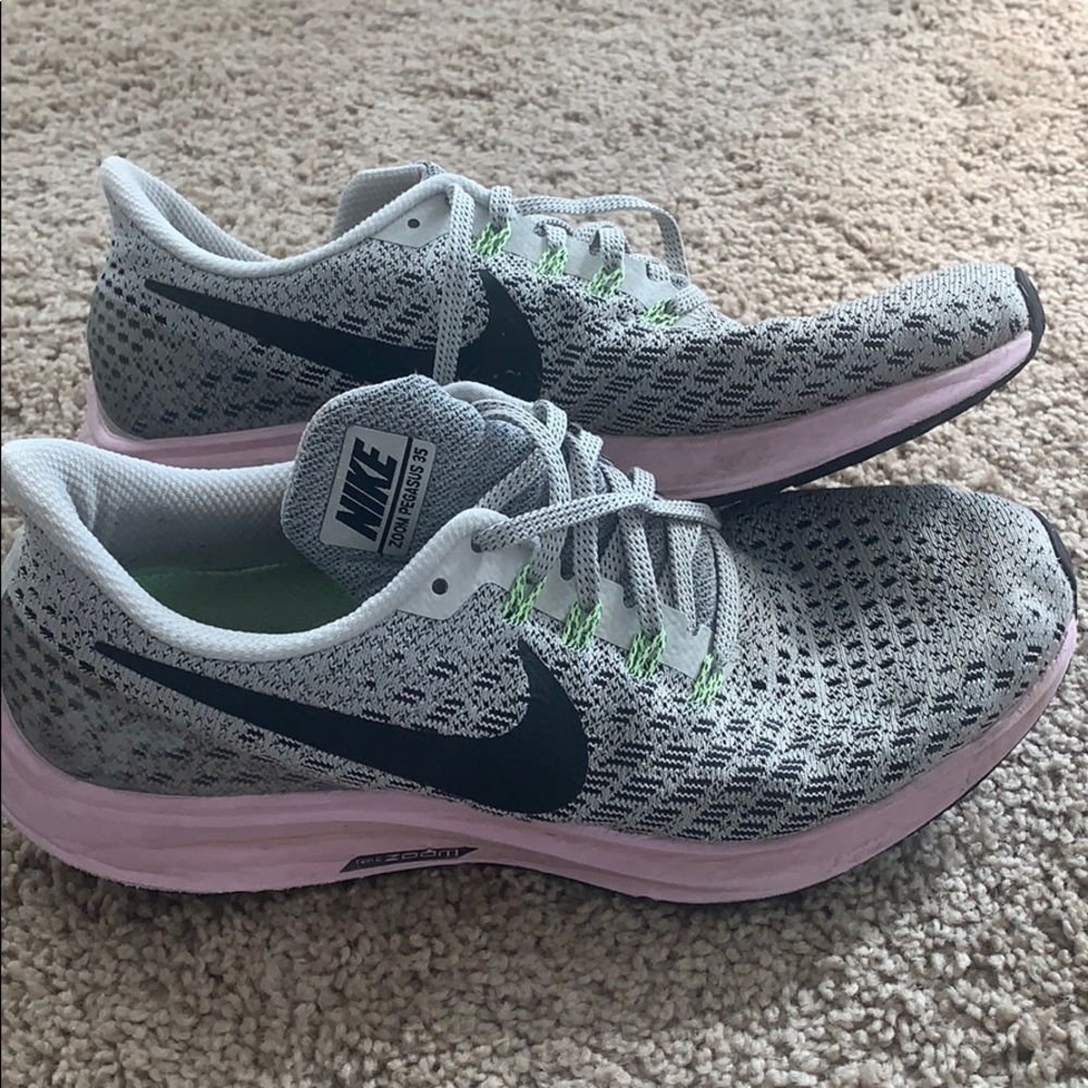 Nike Xoom Pegasus 35 running shoes